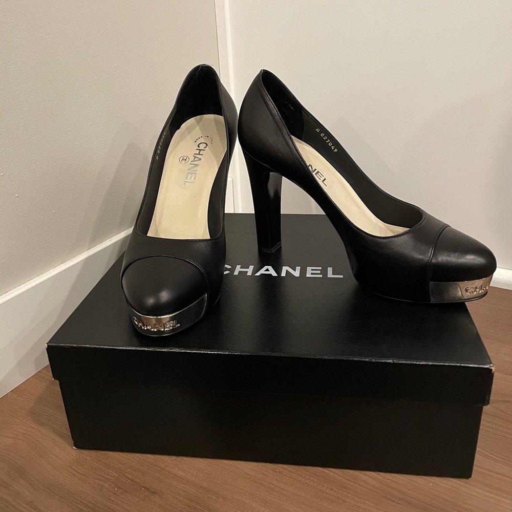 Chanel Black & Silver Platform Heels 39.5 / 8.5 US